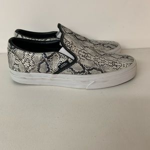 Vans OTW SK8 BLack/White Canvas  Women’s 7.5
